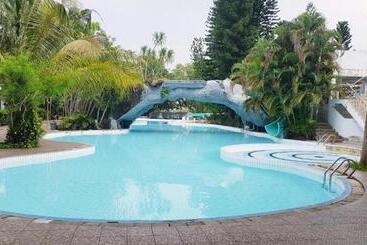 هتل Apita Cirebon