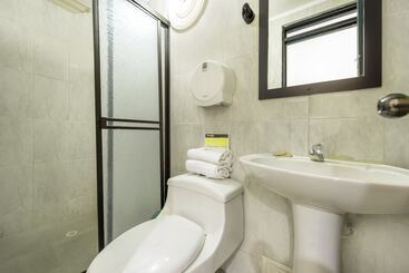 Ayenda 1120 Hotel Comercial