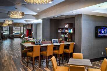 هتل Best Western Plus Philadelphia Convention Center