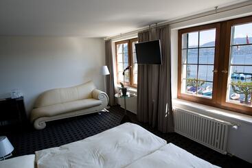 هتل Gasthof Zur Sonne