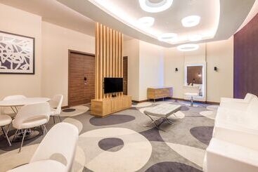 هتل Holiday Inn   Doha   The Business Park, An Ihg