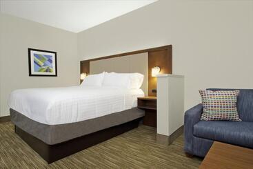 هتل Holiday Inn Express & Suites Columbus North By Ihg
