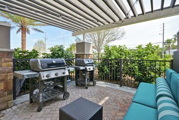 هتل Home2 Suites By Hilton  St. Simons Island