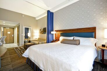 هتل Home2 Suites By Hilton  St. Simons Island