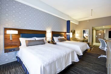 هتل Home2 Suites By Hilton  St. Simons Island