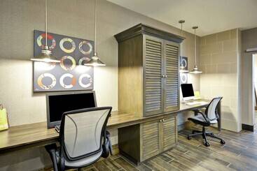 هتل Home2 Suites By Hilton  St. Simons Island