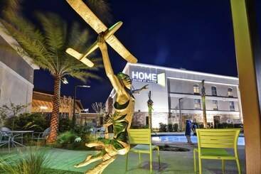 هتل Home2 Suites By Hilton  St. Simons Island