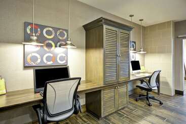 هتل Home2 Suites By Hilton  St. Simons Island