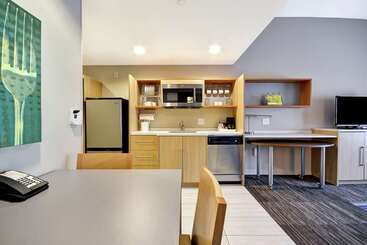 هتل Home2 Suites By Hilton  St. Simons Island