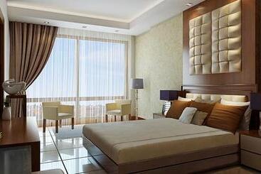 Hotel Kin Plaza Arjaan By Rotana