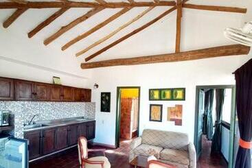 هتل Mision Santa Barbara Rnt 4799