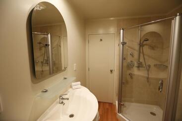هتل Rocky Mountain Chalets Ohakune