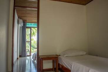 هتل South West Bay Cabañas