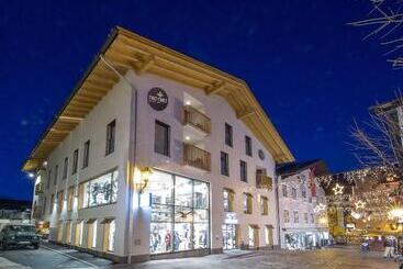 هتل Two Timez   Boutique
