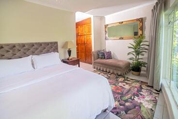 پانسیون Leaves Lodge And Spa