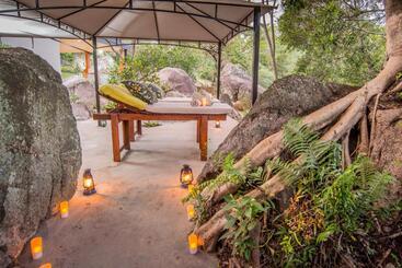 پانسیون Leaves Lodge And Spa