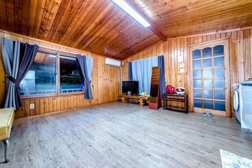 The May Of Jeju House Pension