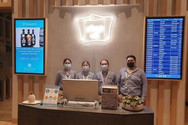 هتل Sleep N Fly Sleep Lounge, B Gates Terminal 3 Transit Only
