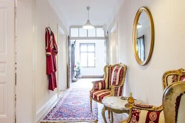 هاستل Villa 12 Guesthouse