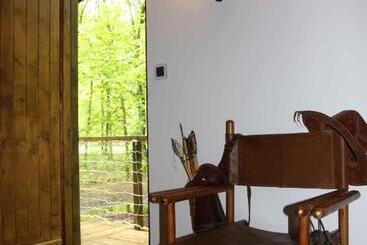 تختخواب و صبحانه Chambres D'hôtes Et Table D'hôtes L'intemporelle