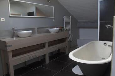 تختخواب و صبحانه Chambres D'hôtes L'epicurium
