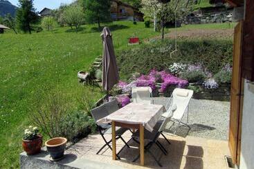 تختخواب و صبحانه Chambres D'hôtes Les Terrasses De Varme