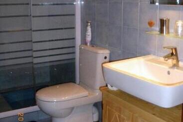 تختخواب و صبحانه Chambres D'hôtes Les Terrasses De Varme