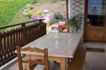 تختخواب و صبحانه Chambres D'hôtes Les Terrasses De Varme