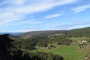 تختخواب و صبحانه Chez Louis Chambres D'hôtes à La Ferme