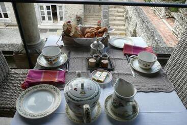 تختخواب و صبحانه Demeure Des Vieux Bains