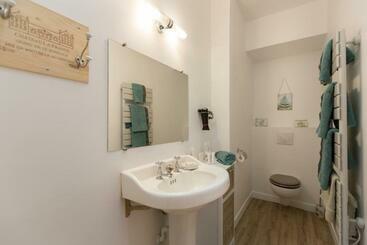 تختخواب و صبحانه Hôtel Spa Le Miel Des Muses