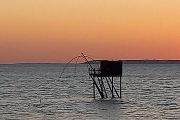تختخواب و صبحانه La Brise De Mer