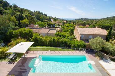 Villa Louancelie B&b