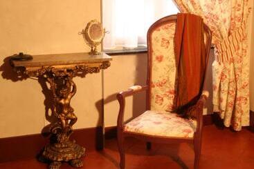 تختخواب و صبحانه Les Chambres Des Dames