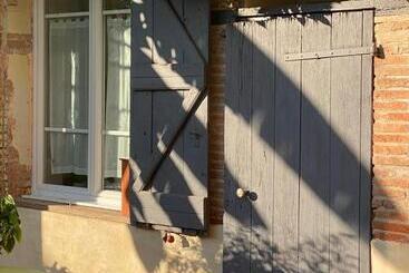 تختخواب و صبحانه Maison D Hotes Delga