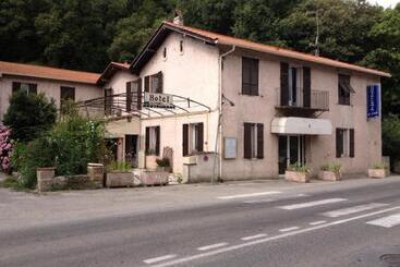 호텔 Hostellerie Du Loup