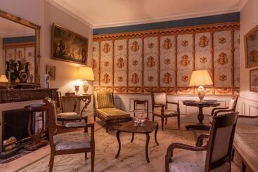 هتل Le Domaine De Mestré, The Originals Relais