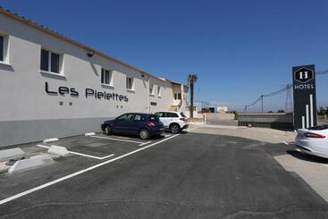 هتل Restaurant Les Pielettes