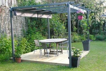 پانسیون Jardin Secret