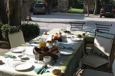 تختخواب و صبحانه Auberge Du Vin