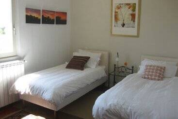 تختخواب و صبحانه Auberge Du Vin
