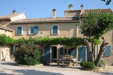 تختخواب و صبحانه Auberge Du Vin