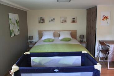 تختخواب و صبحانه Chambre D Hotes Antony