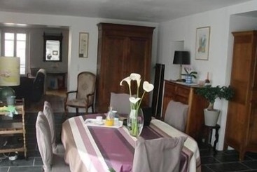 تختخواب و صبحانه Chambres De Condate