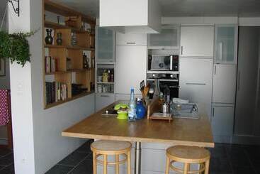 تختخواب و صبحانه Chambres De Condate