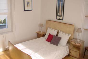 تختخواب و صبحانه Chambres De Condate