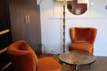 تختخواب و صبحانه Guesthouse Domaine Du Chalet