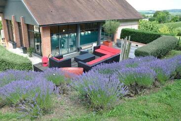 تختخواب و صبحانه Guesthouse Domaine Du Chalet