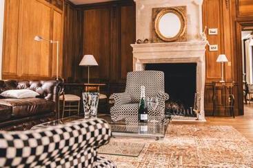 تختخواب و صبحانه Guesthouse Domaine Du Chalet