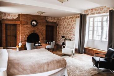 تختخواب و صبحانه Guesthouse Domaine Du Chalet